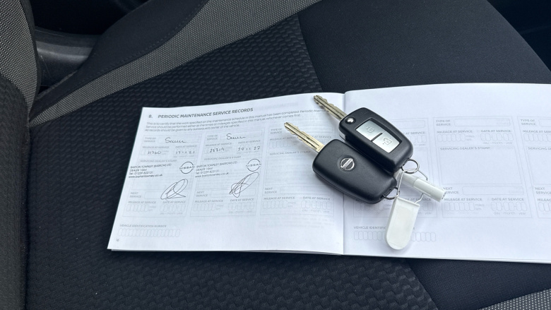 Nissan Qashqai 1.3 DiG-T Acenta Premium 5dr Petrol Hatchback